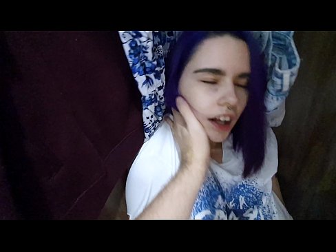 ❤️ Wedi dod o hyd i fy sis yn y closet a helpu ei cum ☑Porno ar cy.xxxifuck.ru
